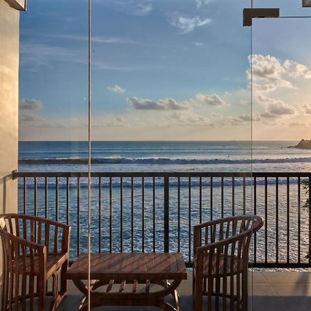 Kings Bay Beach Resort Galle Exteriör bild